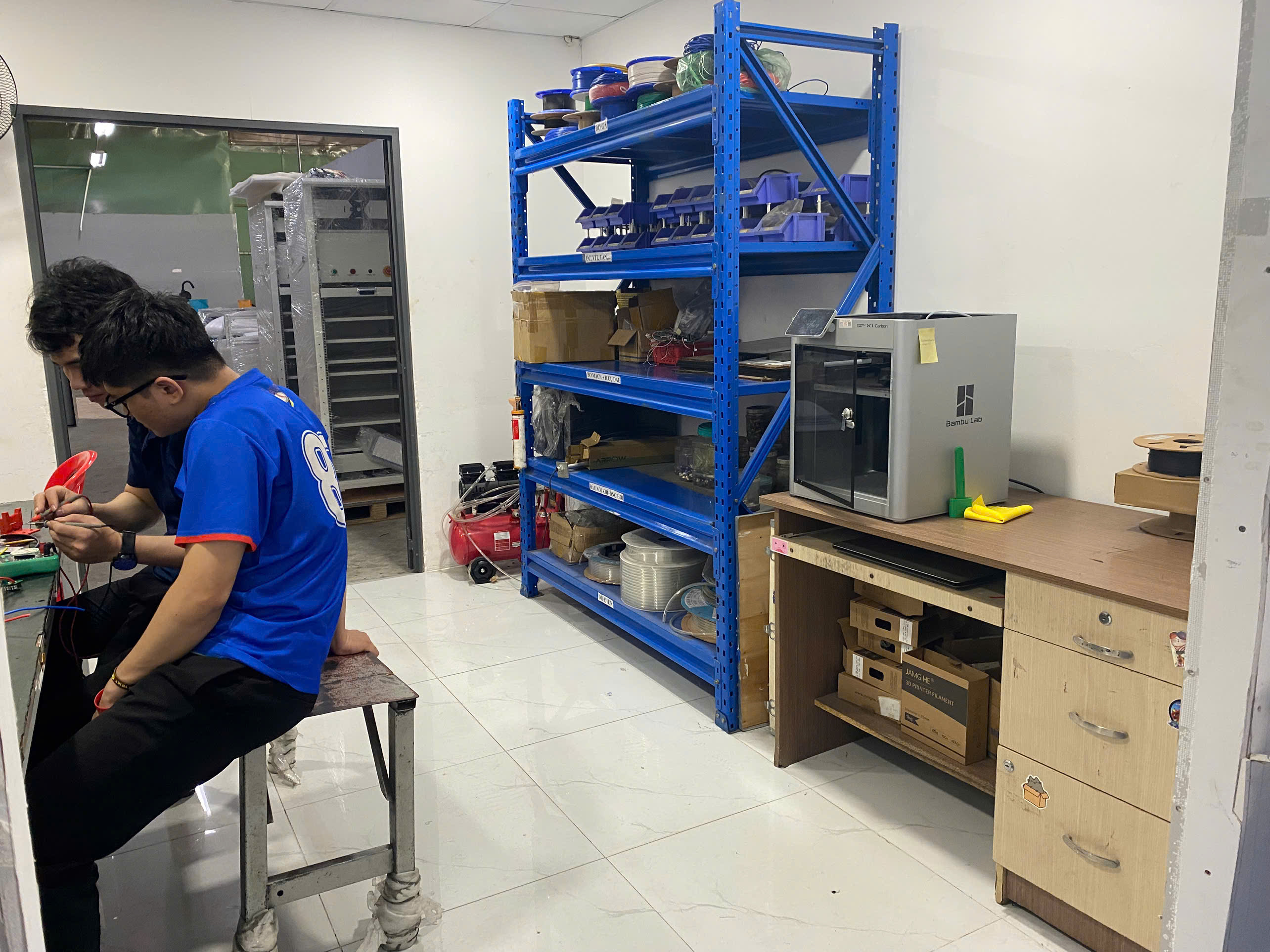Room Electronics 2.jpg
